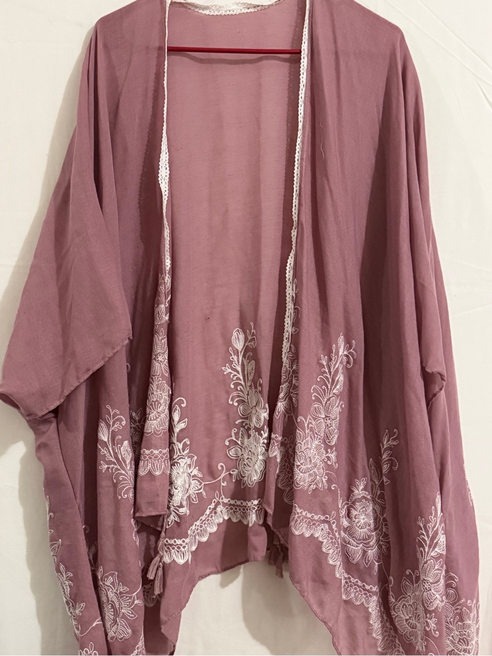 Mauve Embroidered Flowing Kimono Robe